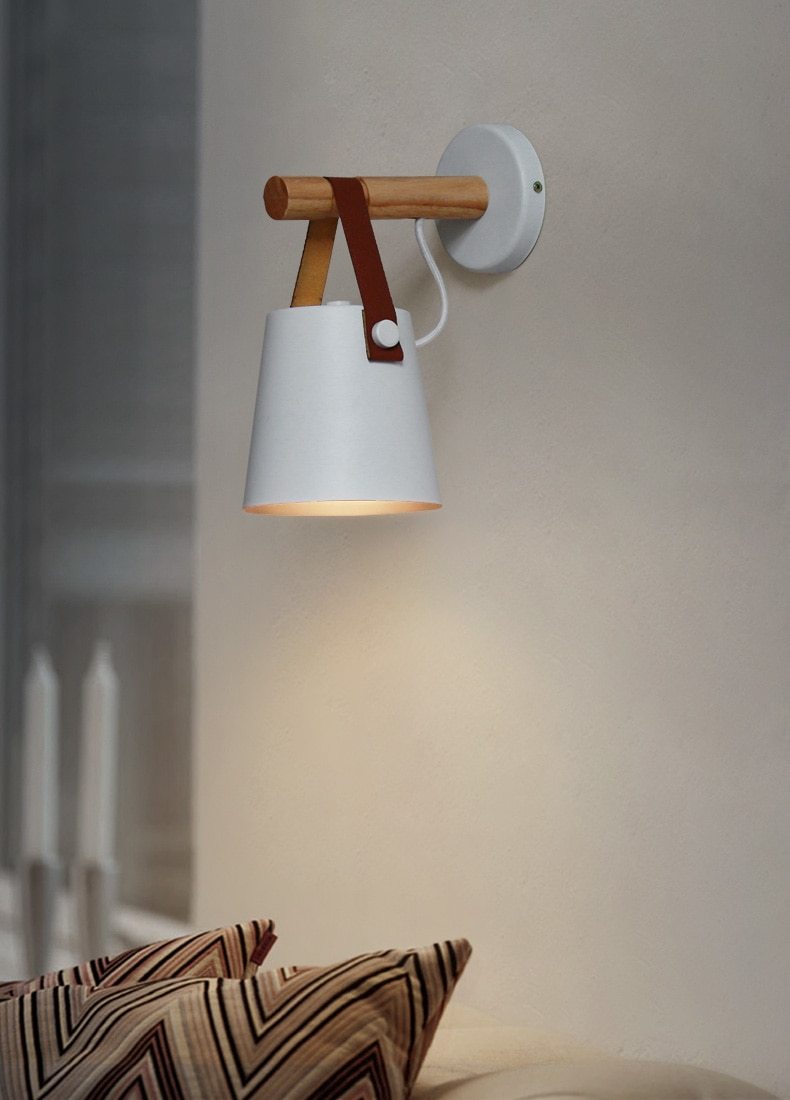 Noordse Houten Hangende Wandlamp