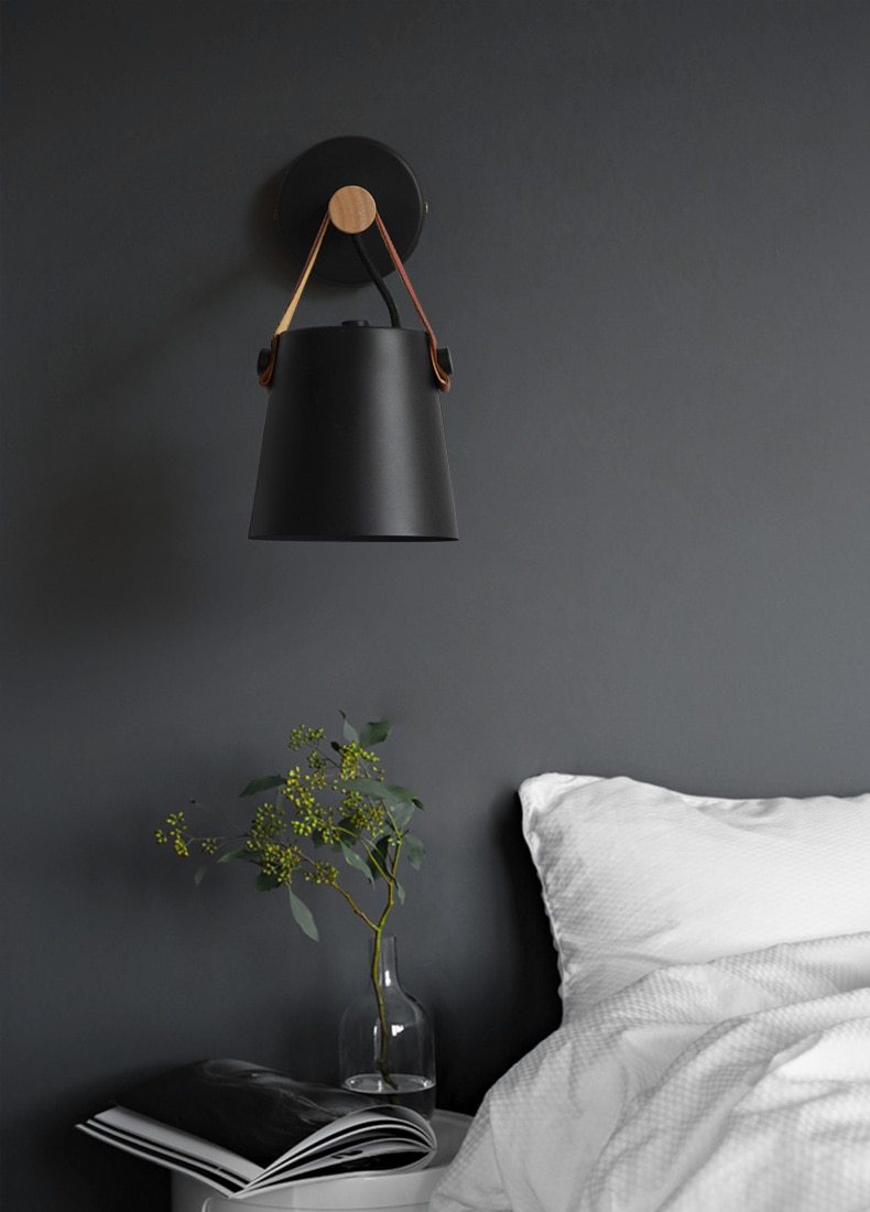 Noordse Houten Hangende Wandlamp