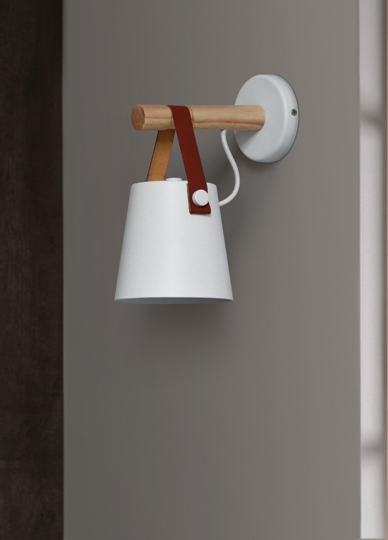 Noordse Houten Hangende Wandlamp