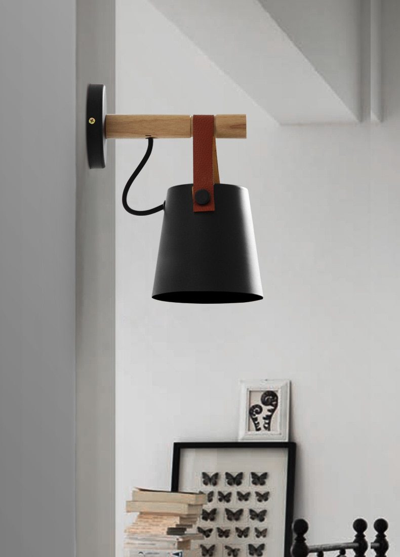 Noordse Houten Hangende Wandlamp