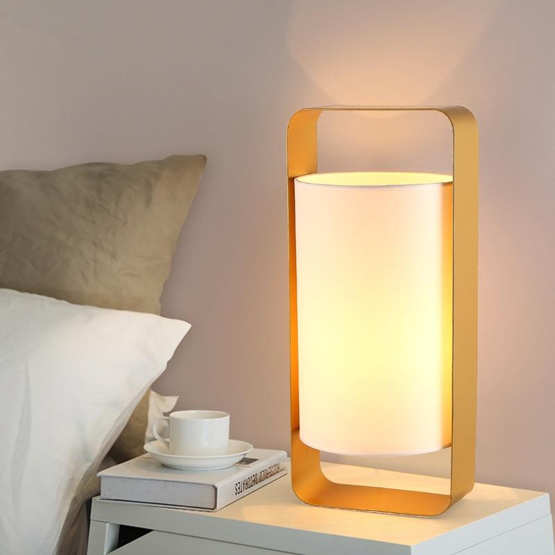 Nate tafellamp met zwevende lantaarn – productfoto 10